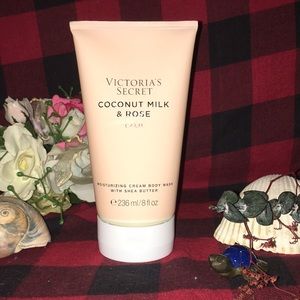 NWT VS COCONUT MILK AND ROSE BODY WASH